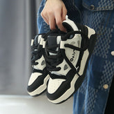 Ästhetische koreanische Plateau-Sneaker